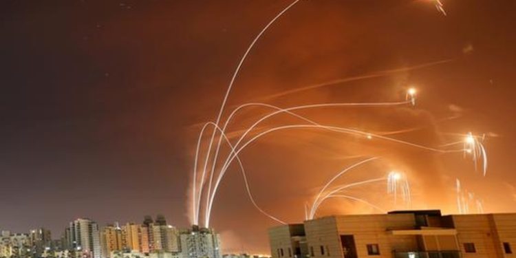 Dron de Hizbulá activa el protocolo de defensa en Israel