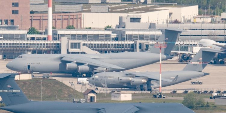 Drones no identificados sobrevuelan una base clave de EE.UU. en Europa