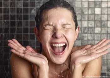 Ducharse con agua frí­a podrí­a tener más beneficios para la salud de los que piensa