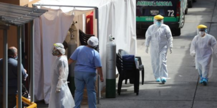 Durante el mes de febrero se espera un pico alto de contagios por Covid-19
