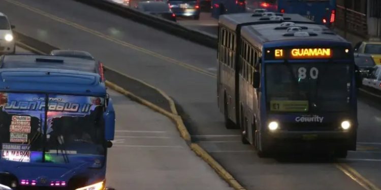 Ecuador anuncia apagón nacional en el sistema eléctrico