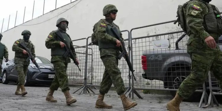 Ecuador bajo estado de excepción tras fuga de narcocriminal