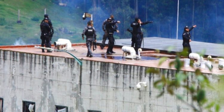 Ecuador: comisión señala fallas y corrupción en las cárceles