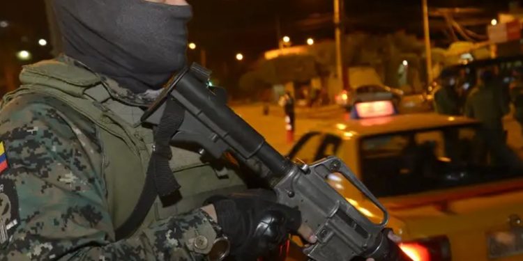 Ecuador declara estado de excepción en siete provincias