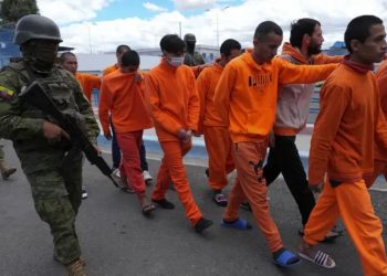 Ecuador dice que arrebató control de cárceles a criminales