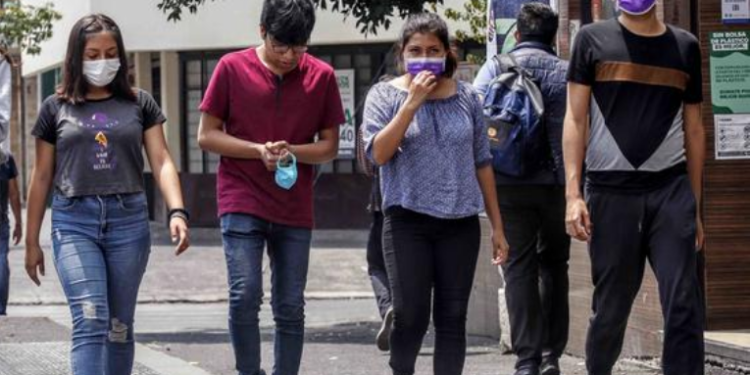 Ecuador iniciará vacunación de escolares de 12 a 15 años