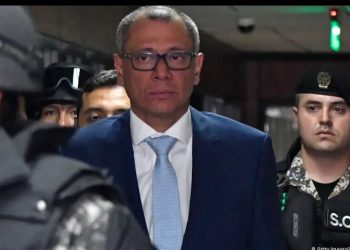 Ecuador pide a embajada mexicana permitir captura de Glas