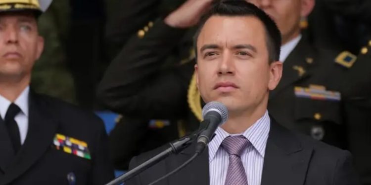 Ecuador: pugna Noboa-Abad a las puertas de campaña electoral