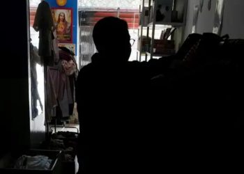 Ecuador suspende jornada laboral debido a crisis energética
