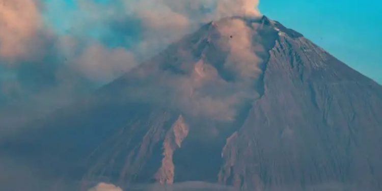 Ecuador: volcán Sangay genera explosiones cada medio minuto