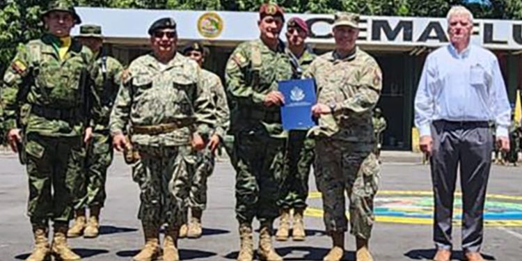 Ecuador y EE. UU. unen fuerzas en lucha contra el narcotráfico y promoción de empleo