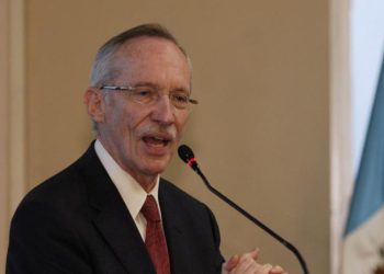 Edmond Mulet rechaza la advertencia del TSE