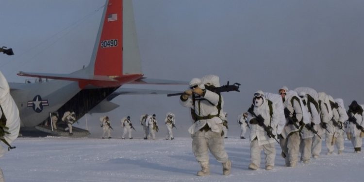 EE.UU. actualiza su estrategia para el Ártico, al que ve como un escenario de competición