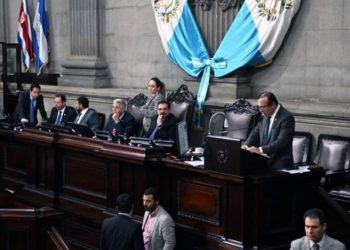 EE.UU. anuncia restricciones de visa a más de 100 diputados de Guatemala por