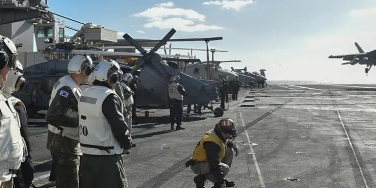 EE. UU., Corea del Sur y Japón realizan ejercicios navales