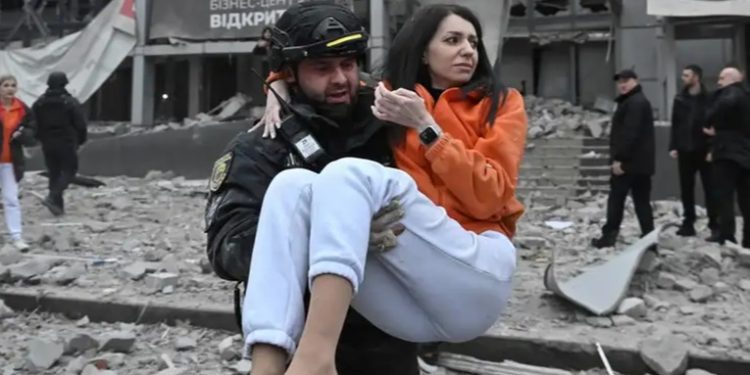 EE.UU. desembolsa préstamo de USD20.000 millones a Ucrania