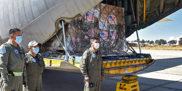 EE.UU. ofrece la reincorporación de militares despedidos por no vacunarse contra el covid-19