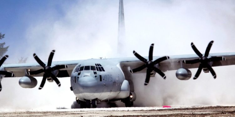 EE.UU. restaura un aeródromo en el Pacífico por posible enfrentamiento con China