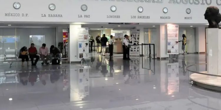 EE.UU. sanciona aerolíneas que llevan migrantes a Nicaragua