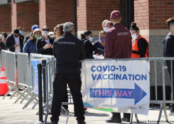 EE.UU. tiene a 100 millones de personas totalmente vacunadas contra el SARS-CoV-2
