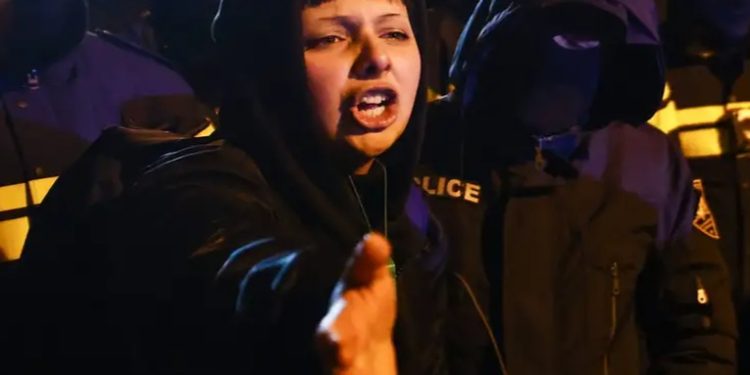 EE. UU y Reino Unido sancionan a altos cargos de Georgia