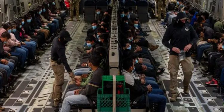 EEUU hará redadas contra migrantes en 3 ciudades cada semana