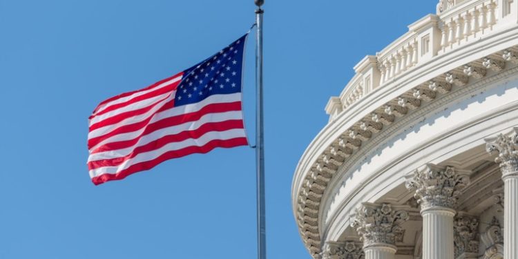 EEUU podría “sancionar” a quienes busquen impedir la transición en Guatemala