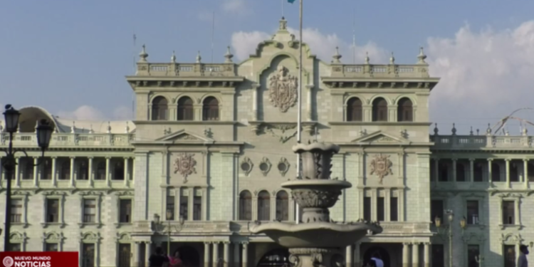 Ejecutivo prepara iniciativa de ley para paliar crisis por altos precios de diversos productos