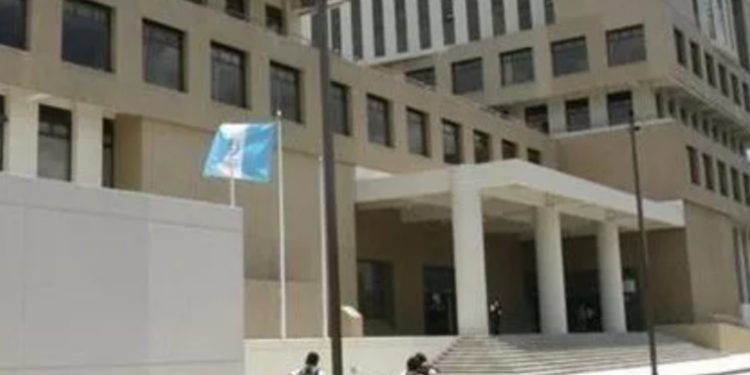 Ejecutivo reporta avance en investigaciones de corrupción: 70 casos cerrados por el MP