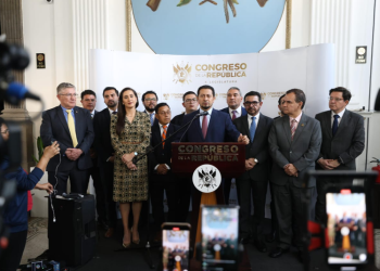 Ejecutivo respalda decisión del Congreso de anular aumento salarial a diputados