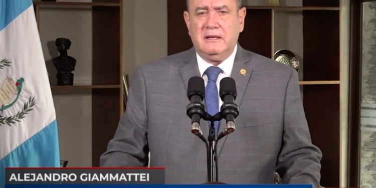 Ejecutivo veta reformas a ley de contrataciones