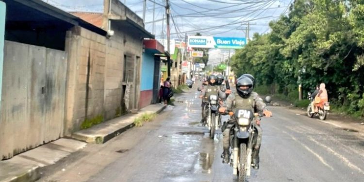 Ejército sale a patrullar por el pago del bono 14