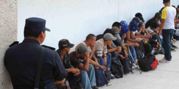EJERCITO Y POLICIA NACIONAL CIVIL CONTINUAN CON LA DETENCION DE MIGRANTES