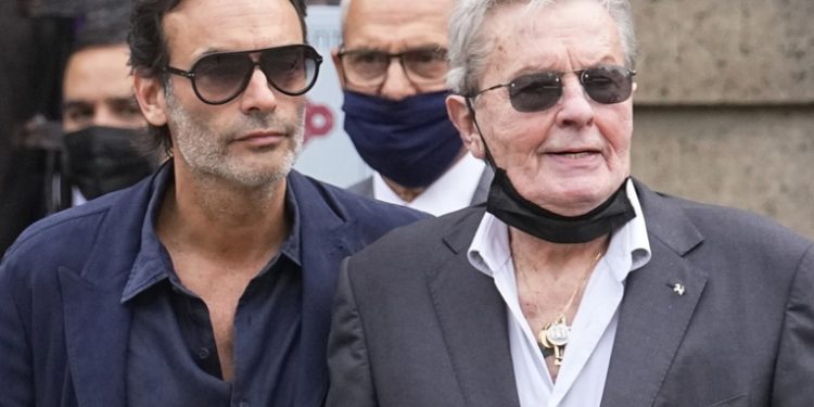 El actor francés Alain Delon decide poner fin a su vida a través de la eutanasia