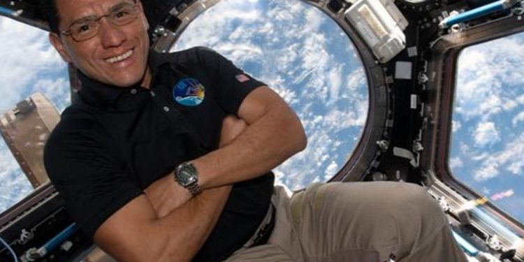 El astronauta latino que lleva meses esperando volver a la Tierra