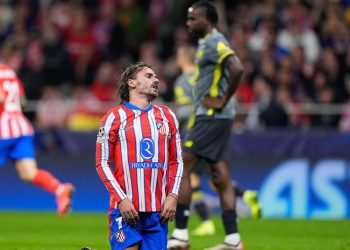 El Atlético es superado por el Lille en una surrealista segunda parte