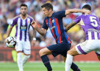 El Barí§a arrolla al Valladolid con un Lewandowski estelar