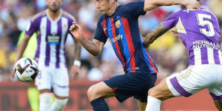 El Barí§a arrolla al Valladolid con un Lewandowski estelar