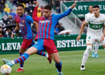 El Barí§a confirma su racha ascendente con una remontada en Elche