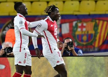 El Barça de Flick pincha ante el Mónaco en un debut en Champions con expulsión incluida