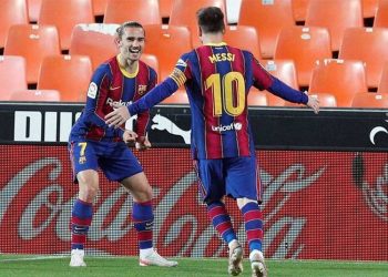 El Barí§a remonta y continua en busca de La Liga