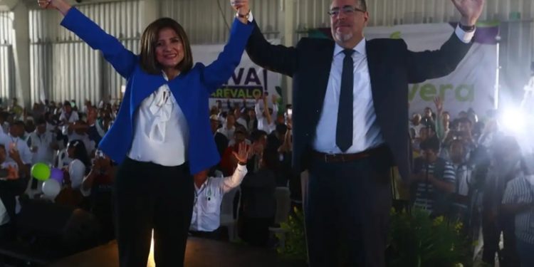 El binomio presidencial del Movimiento Semilla realizó su última gira departamental