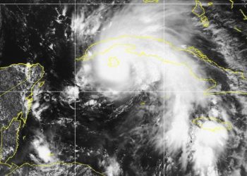 El ciclón Ida se fortalece hasta alcanzar la condición de huracán y se acerca a Cuba