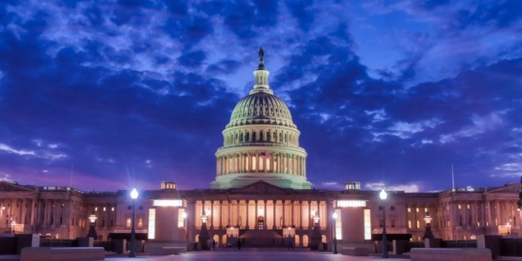 El Congreso de EE.UU. revela el texto del proyecto de ley para evitar el cierre del Gobierno