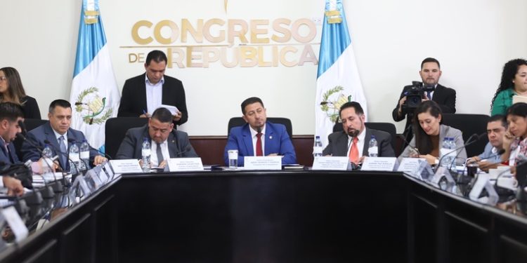 El Congreso se Prepara para el Debate iniciativas de Ley en Agenda