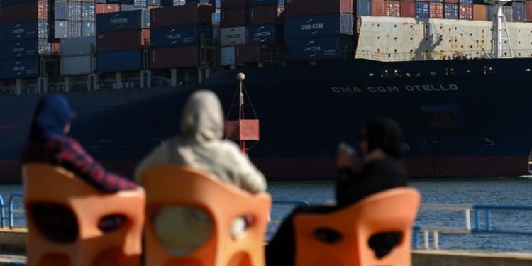 El coste del transporte marítimo se dispara más de un 300% por la escalada en el mar Rojo