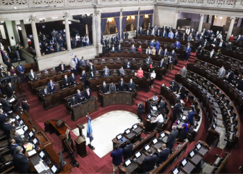 El diputado Allan Rodrí­guez fue reelecto como presidente del Congreso de la República