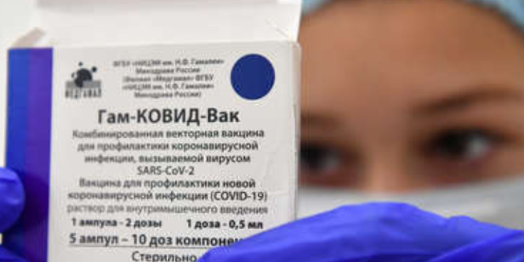 El director del centro Gamaleya explica por qué Sputnik V es más eficaz contra la cepa ómicro