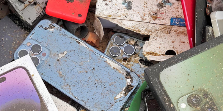 El director del mayor banco ruso agradece a Apple por abandonar Rusia