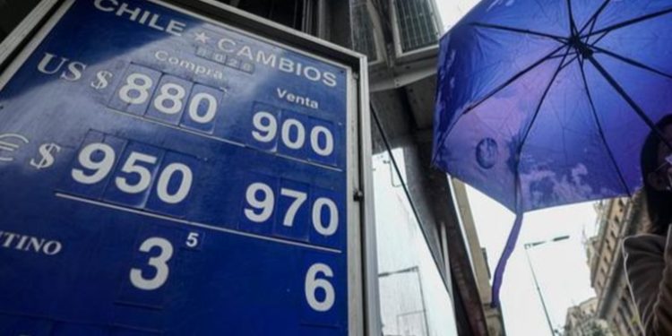 El dólar alcanza máximos históricos en Latinoamérica